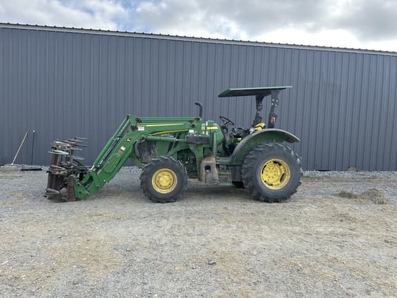 Image of John Deere 5095M Primary image