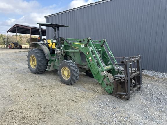 Image of John Deere 5095M equipment image 4