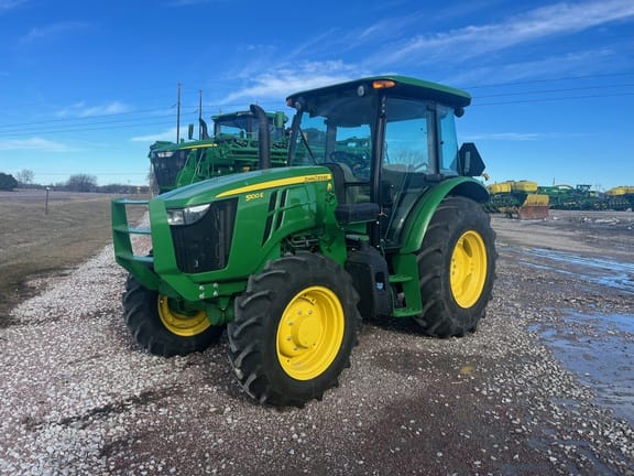 2022 John Deere 5100E Equipment Image0
