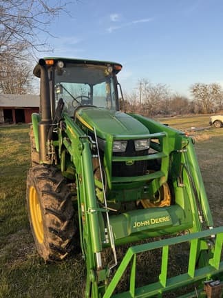 Image of John Deere 5100E equipment image 2
