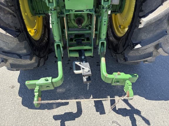 Image of John Deere 5100GN equipment image 4
