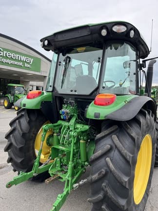 Image of John Deere 5100M equipment image 4