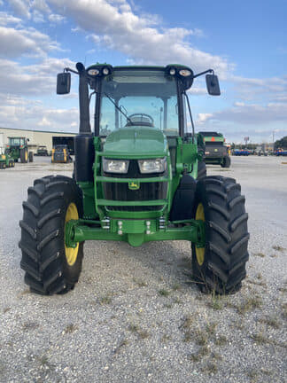 Image of John Deere 5100M equipment image 1