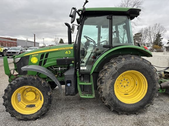 Image of John Deere 5115M equipment image 1