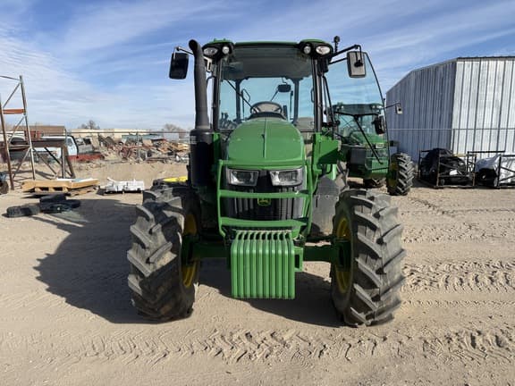 Image of John Deere 5125M equipment image 3