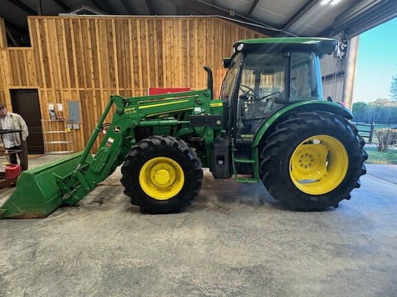 2022 John Deere 5125M Equipment Image0