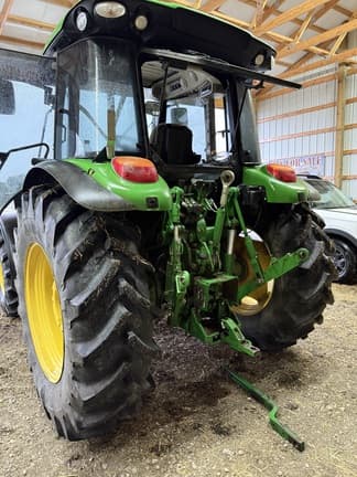 Image of John Deere 5125M equipment image 2