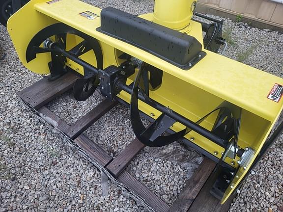 Image of John Deere Undetermined equipment image 4