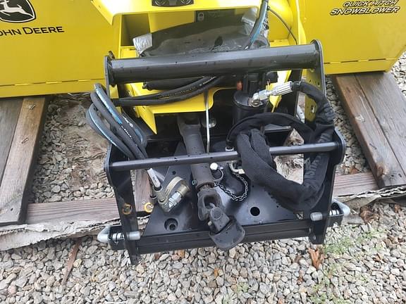 Image of John Deere Undetermined equipment image 2