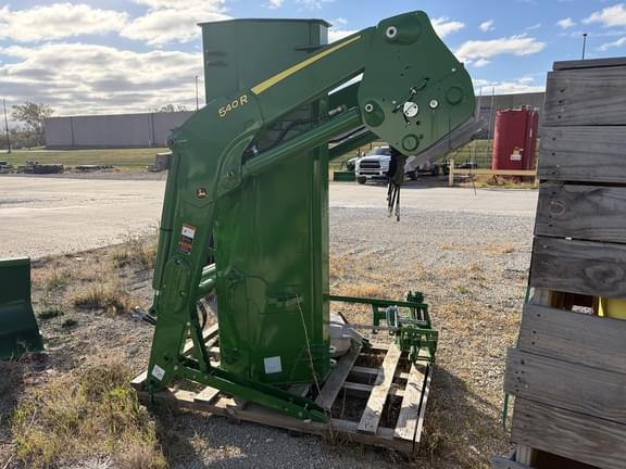 Image of John Deere 540R equipment image 3