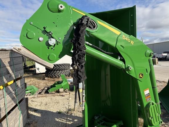 Image of John Deere 540R equipment image 4