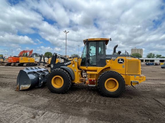 Image of John Deere 544P equipment image 1
