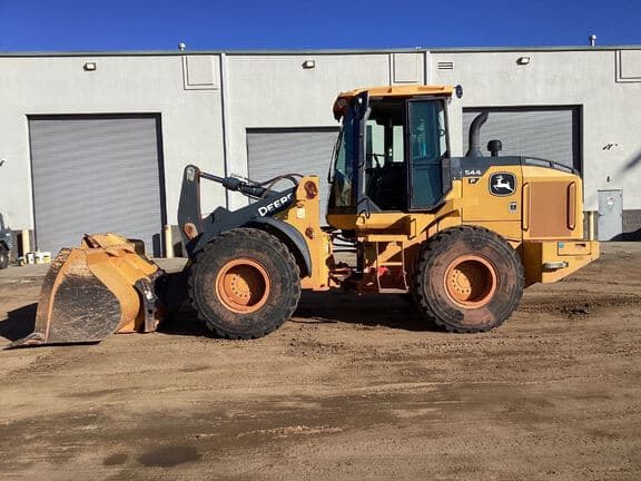 Image of John Deere 544P equipment image 1