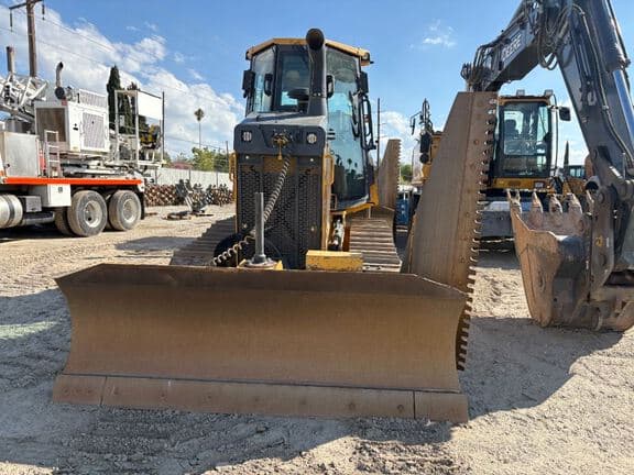 Image of John Deere 550K equipment image 1