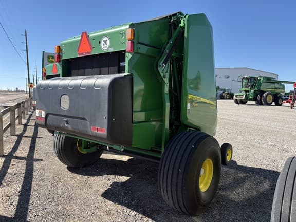 Image of John Deere 560M equipment image 1