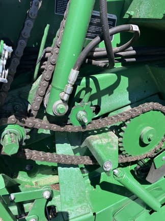 Image of John Deere 560M equipment image 4