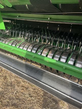 Image of John Deere 560M equipment image 4