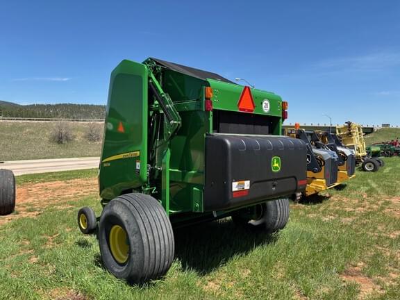 Image of John Deere 560M equipment image 3