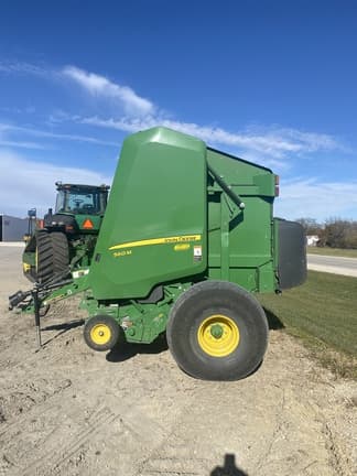 Image of John Deere 560M equipment image 2