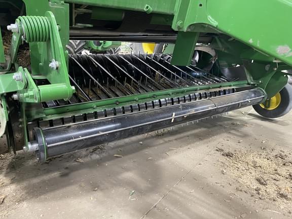 Image of John Deere 560M equipment image 4