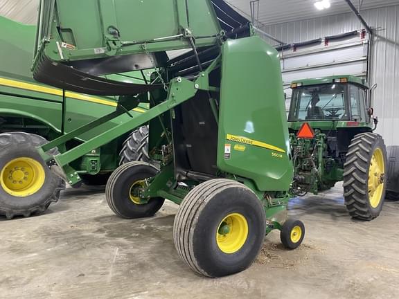 Image of John Deere 560M equipment image 2