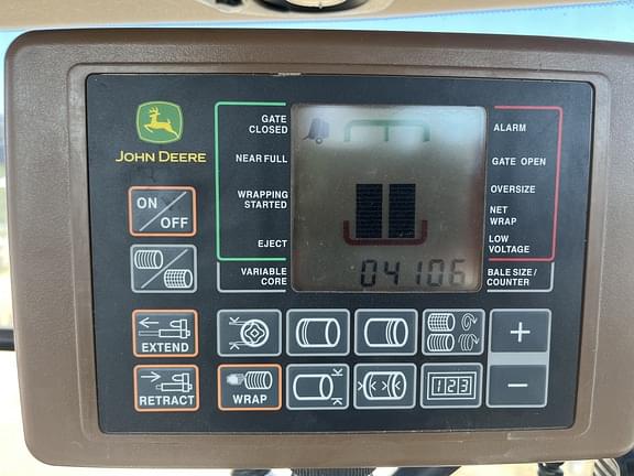 Image of John Deere 560M equipment image 2