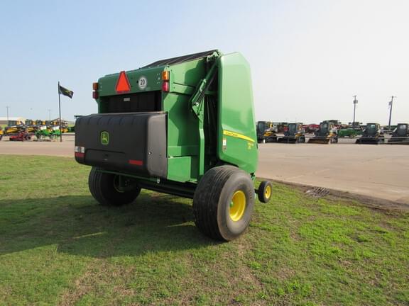 Image of John Deere 560M equipment image 4