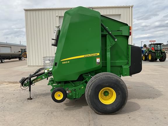 Image of John Deere 560R equipment image 1