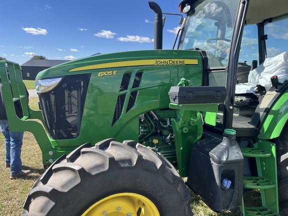Image of John Deere 6105E Primary image