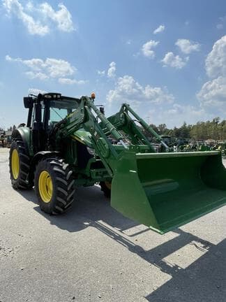 Image of John Deere 6110M equipment image 3