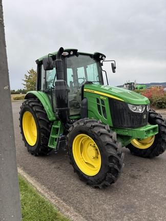 Image of John Deere 6110M equipment image 4