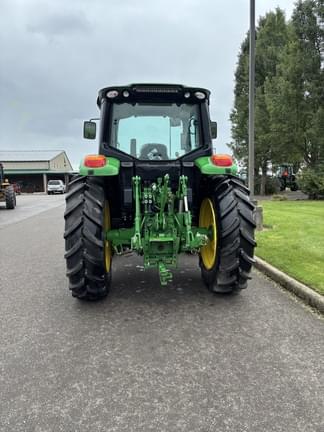 Image of John Deere 6110M equipment image 2