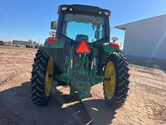 Image of John Deere 6110M equipment image 3