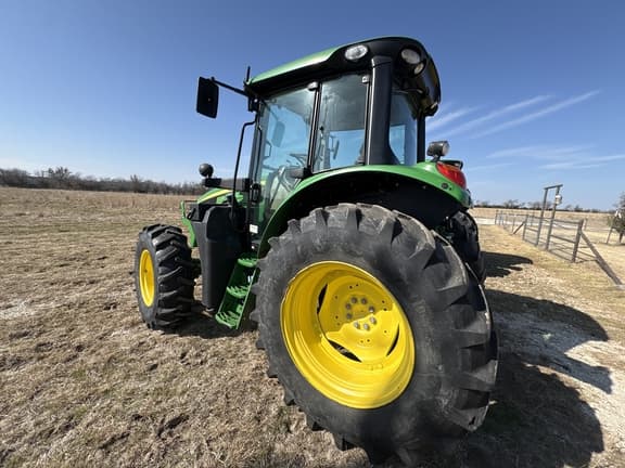 Image of John Deere 6110M equipment image 3