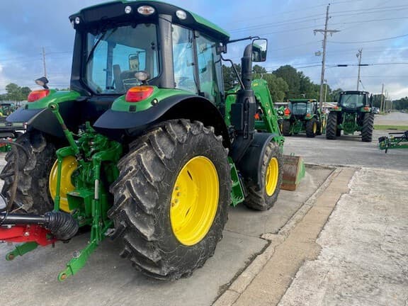 Image of John Deere 6120M equipment image 3