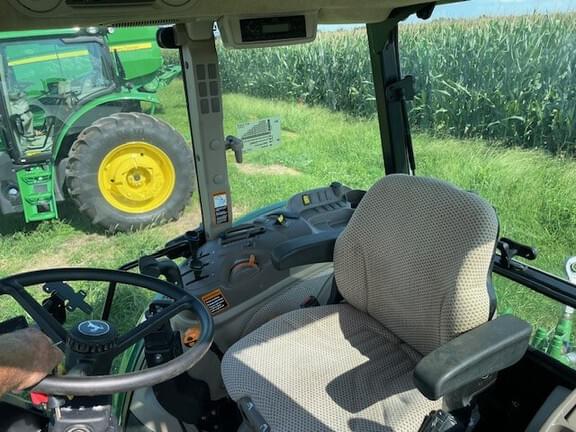 Image of John Deere 6135E equipment image 1