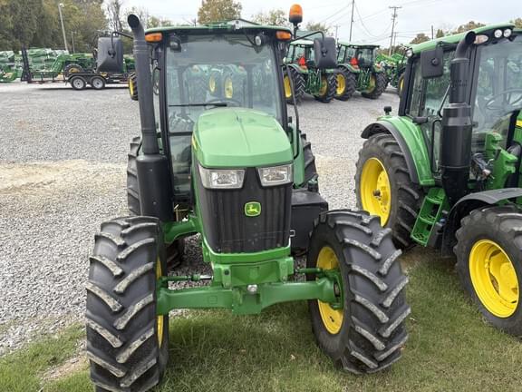 Image of John Deere 6135E equipment image 1