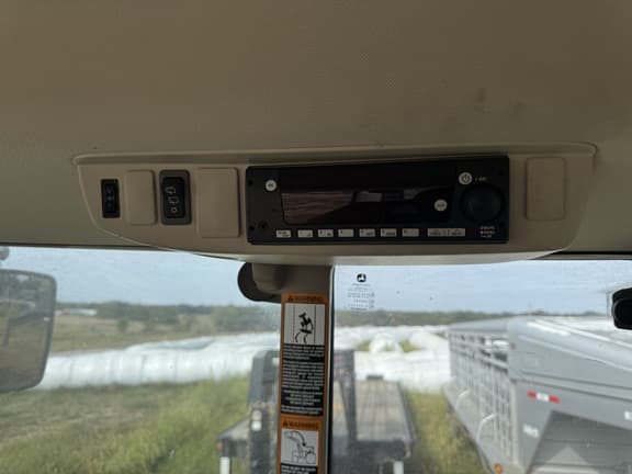 Image of John Deere 6145M equipment image 3