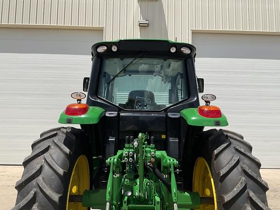 Image of John Deere 6155M equipment image 3