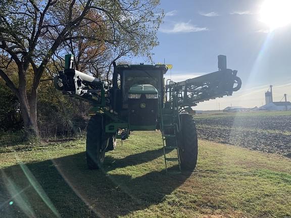 Image of John Deere 616R equipment image 2