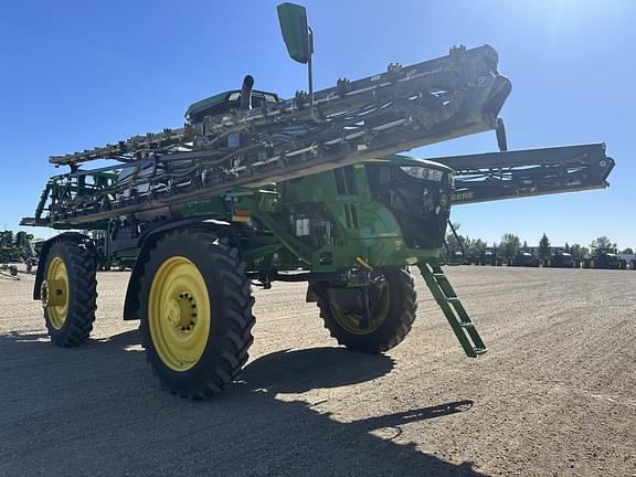 Image of John Deere 616R equipment image 1