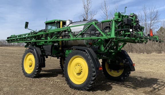 Image of John Deere 616R equipment image 4
