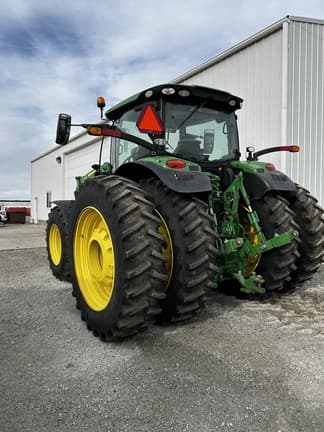 Image of John Deere 6215R equipment image 2