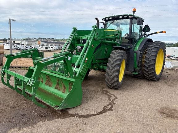 2022 John Deere 6215R Equipment Image0