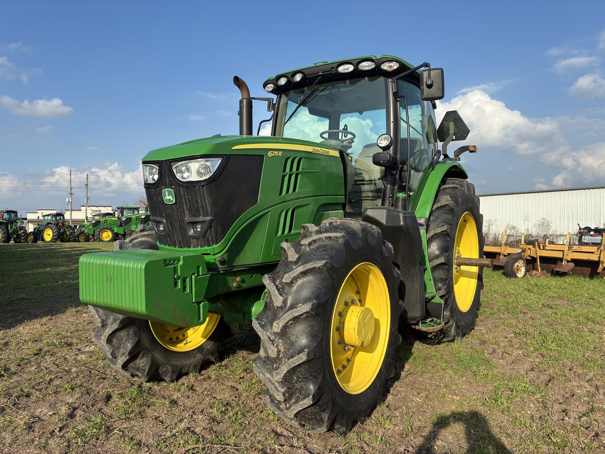2022 John Deere 6215R Equipment Image0