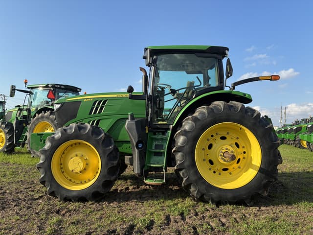 Image of John Deere 6215R equipment image 1