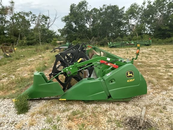 Image of John Deere 635F equipment image 2