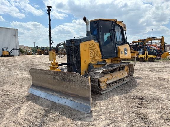 2022 John Deere 650K Equipment Image0
