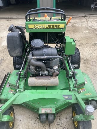 2022 John Deere 652R Equipment Image0