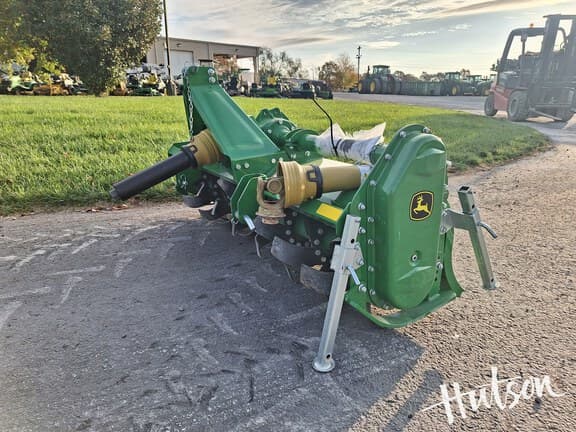Image of John Deere 665 equipment image 3